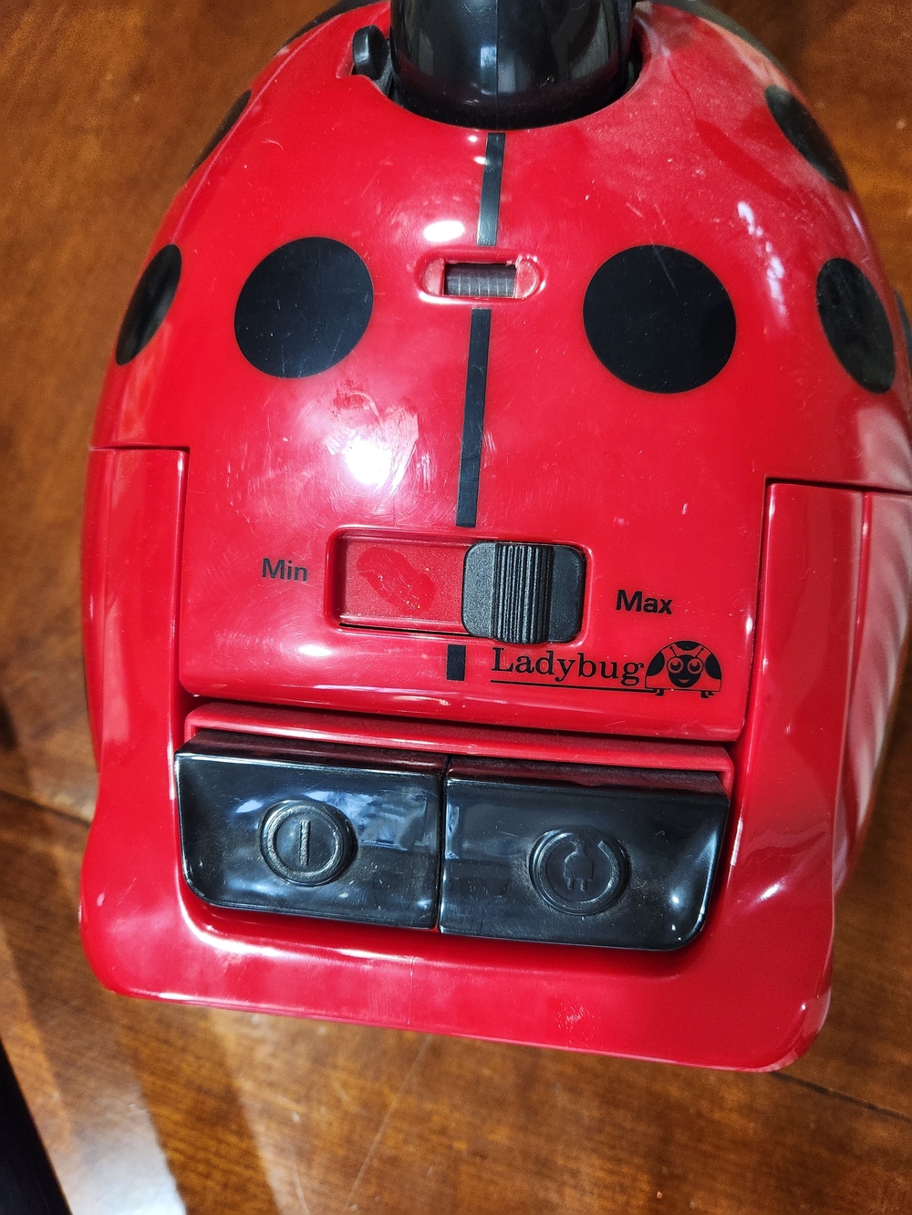 Red Ladybug-Style Vacuum Cleaner Works Great No Bags Retractable Cord. - Picture 8 of 14